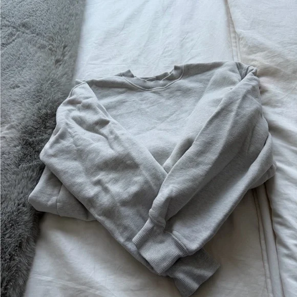 Aritzia TNA Sweatfleece Crewneck - Picture 3 of 5